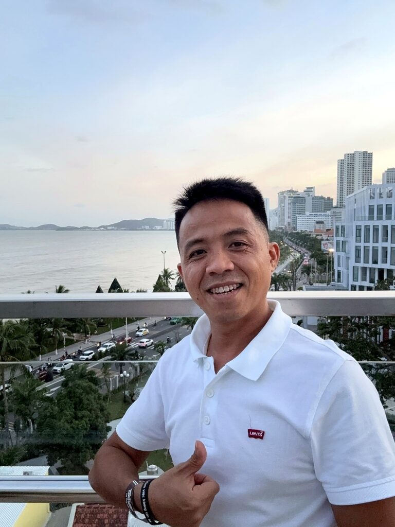 Tran Quoc Hoan khao sat bat dong san khu vuc thanh pho