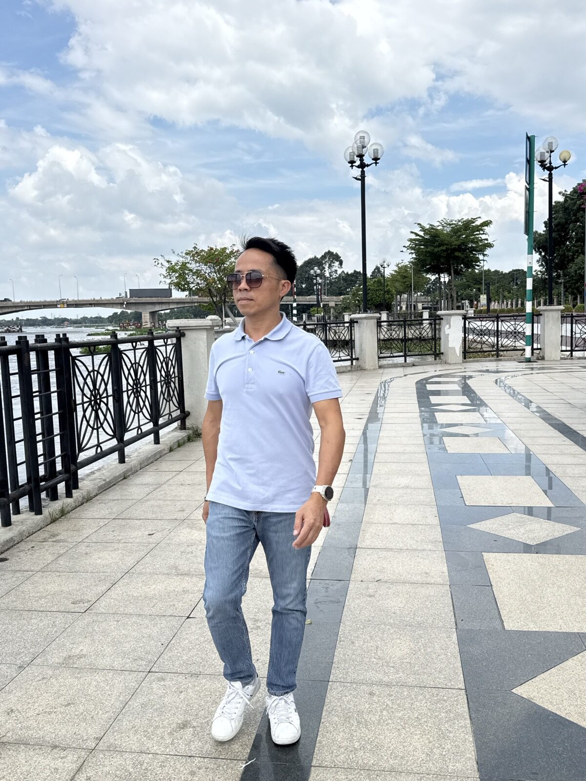 Nhà phố Sài Gòn cho NĐT Bắc - anh Trần Quốc Hoàn bờ kè đô thị editorial phong cách dẫn đường