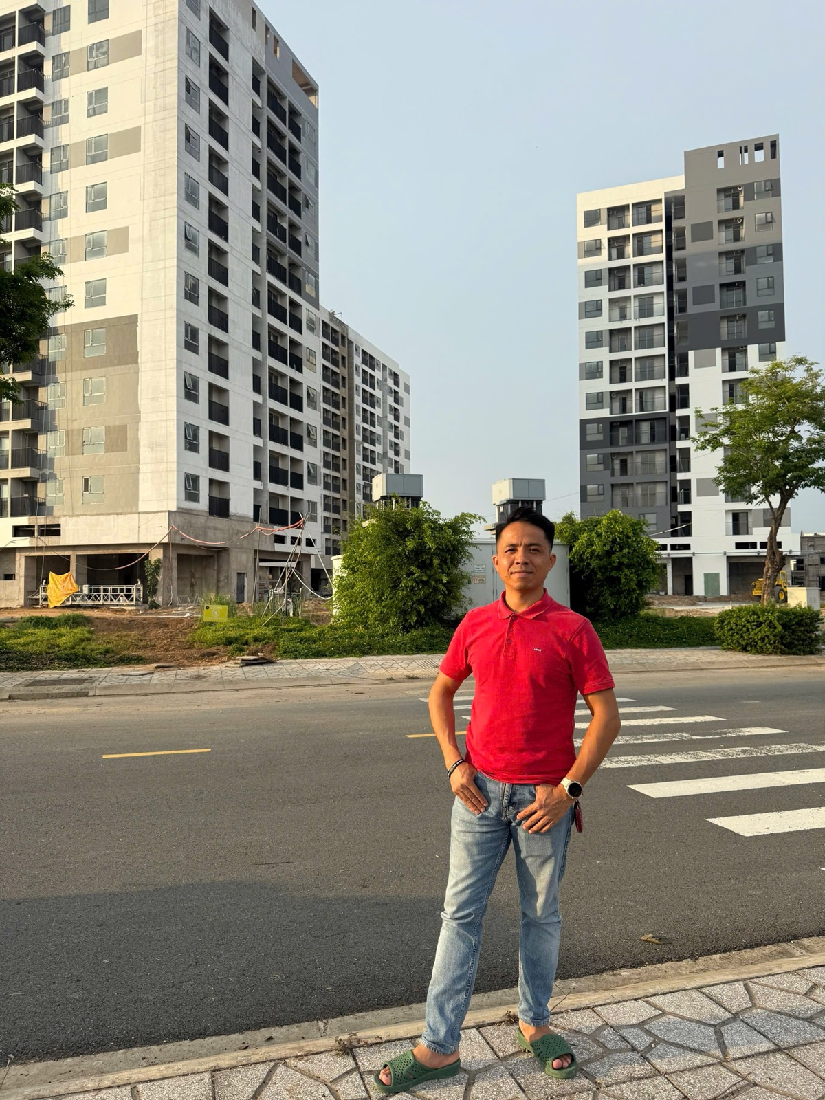Tra cứu pháp lý thửa đất - Hoàn làm việc ngoài thực địa miền Bắc trước khi NĐT bay vào Nam